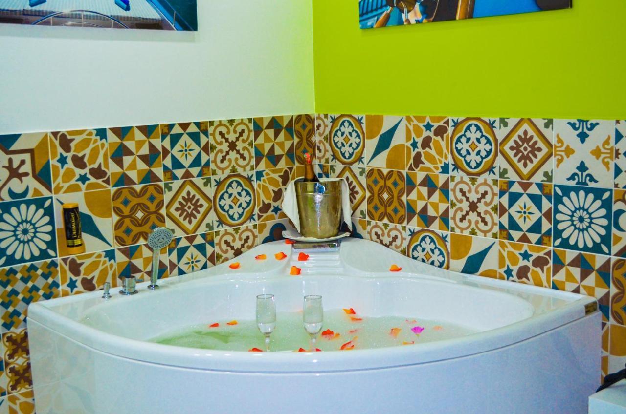 Hotel Monaco & Garden غوليم المظهر الخارجي الصورة